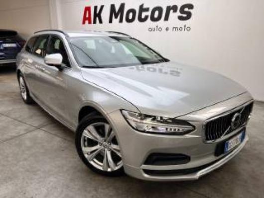 V90
