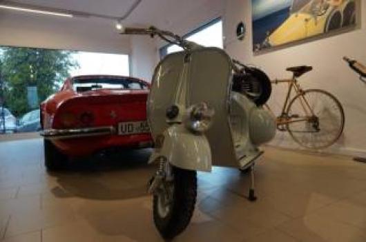 usato PIAGGIO Vespa 125 faro basso