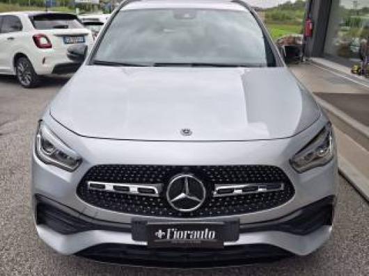usato MERCEDES GLA 200
