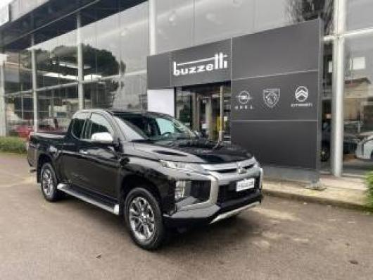 usato MITSUBISHI L200
