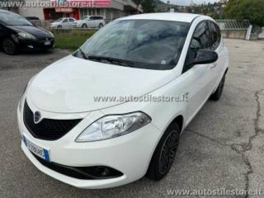 usato LANCIA Ypsilon