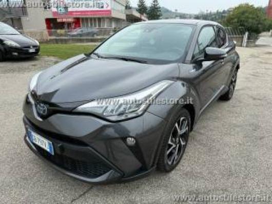 usato TOYOTA C HR