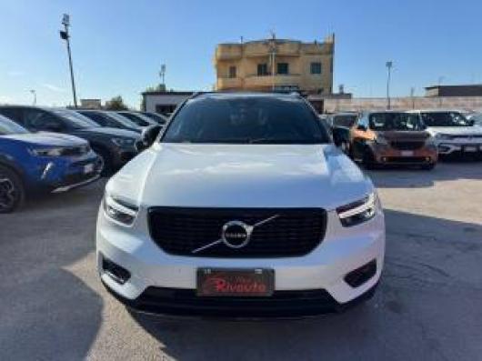 usato VOLVO XC40