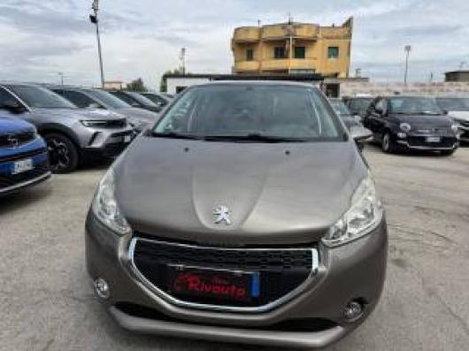 usato PEUGEOT 208