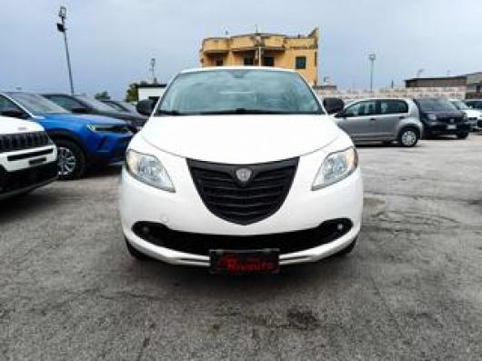 usato LANCIA Ypsilon