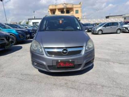 usato OPEL Zafira