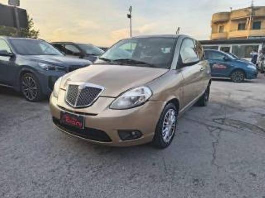 usato LANCIA Ypsilon