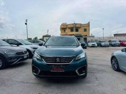 usato PEUGEOT 5008