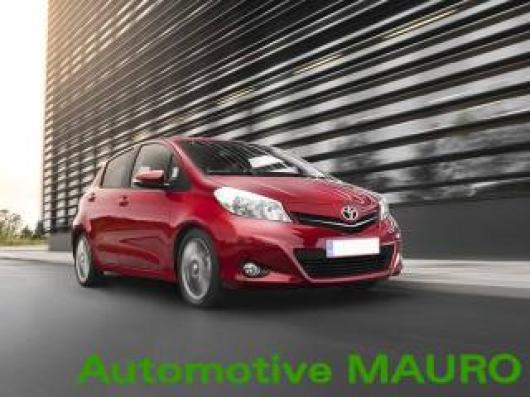usato TOYOTA Yaris