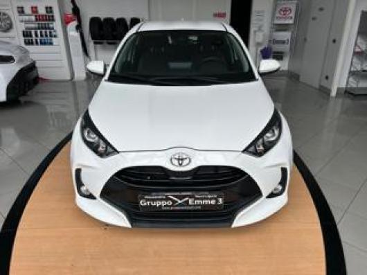 usato TOYOTA Yaris
