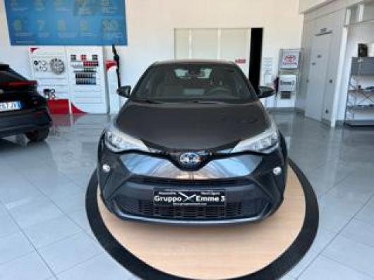 usato TOYOTA C HR