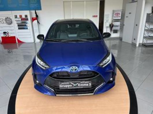 usato TOYOTA Yaris