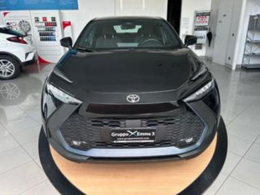 usato TOYOTA C HR