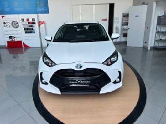 usato TOYOTA Yaris