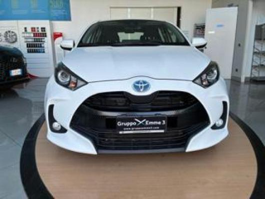 usato TOYOTA Yaris