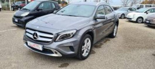 usato MERCEDES GLA 200