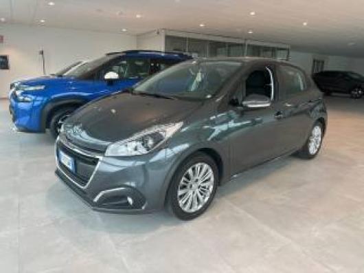 usato PEUGEOT 208