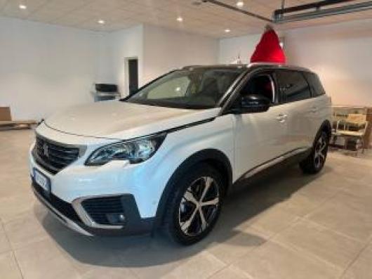usato PEUGEOT 5008