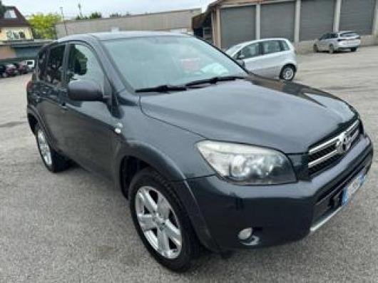 usato TOYOTA RAV 4 MY23
