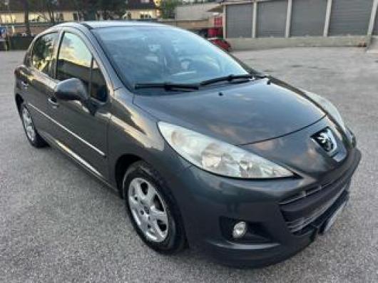 usato PEUGEOT 207