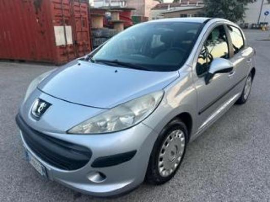 usato PEUGEOT 207