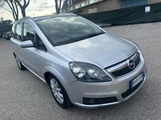 usato OPEL Zafira