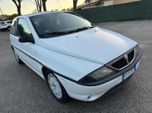 usato LANCIA Y