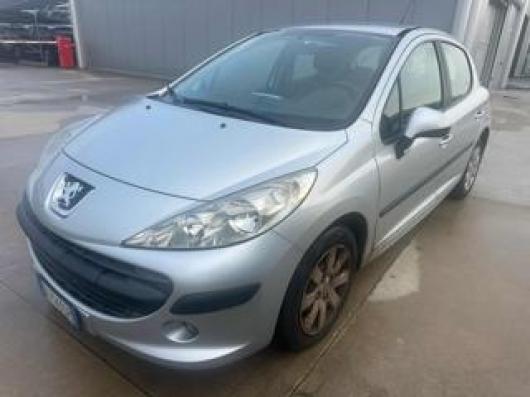 usato PEUGEOT 207
