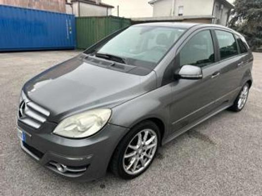 usato MERCEDES B 180