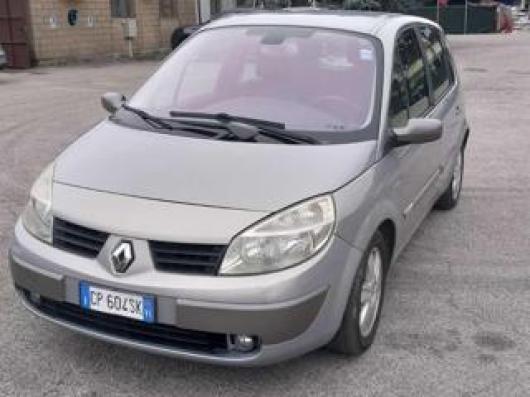 usato RENAULT Scenic
