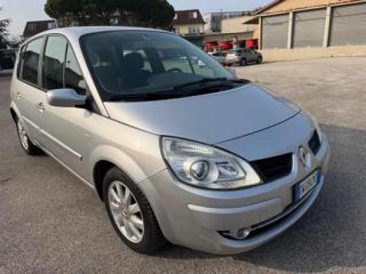 usato RENAULT Grand Scenic