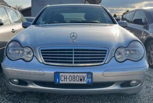 usato MERCEDES C 200