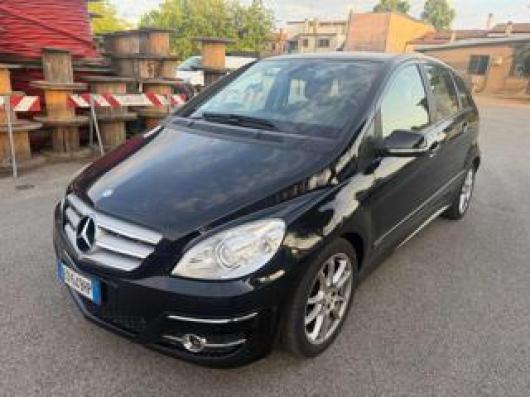 usato MERCEDES B 200