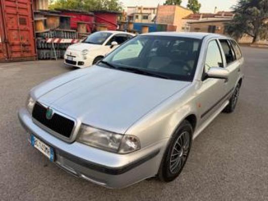 usato SKODA Octavia