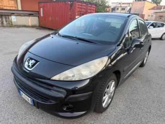 usato PEUGEOT 207