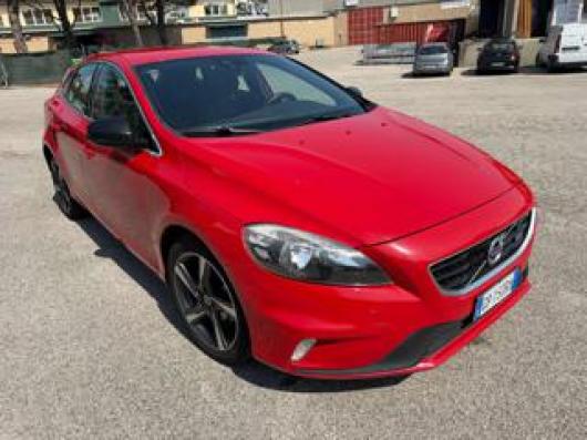 V40