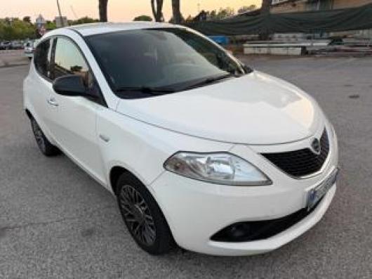 usato LANCIA Ypsilon