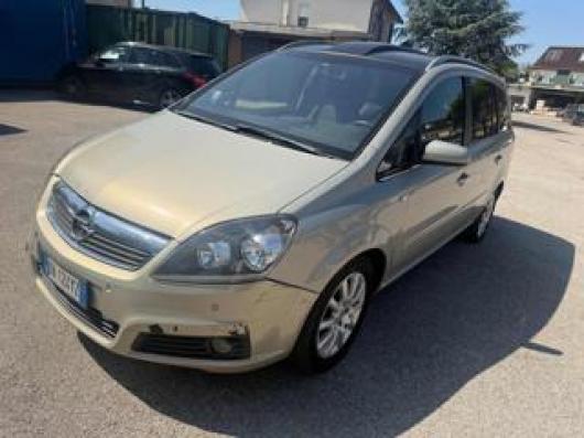usato OPEL Zafira