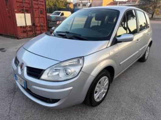 usato RENAULT Scenic
