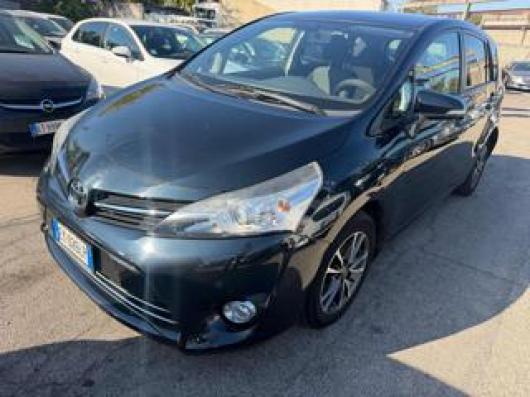 usato TOYOTA Verso