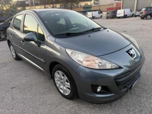 usato PEUGEOT 207
