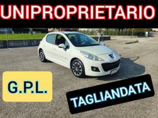 usato PEUGEOT 207