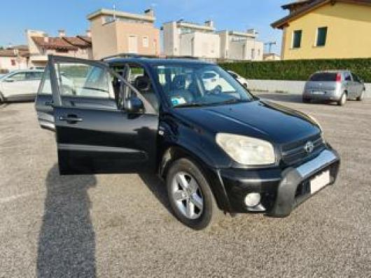 usato TOYOTA RAV 4 MY23