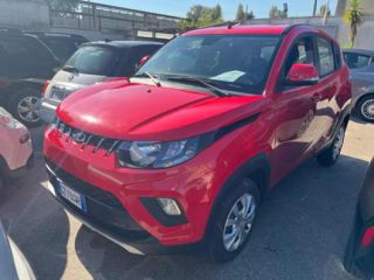 Km 0 MAHINDRA KUV100