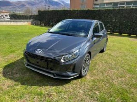 i20