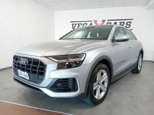 usato AUDI Q8