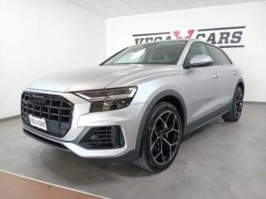 usato AUDI Q8
