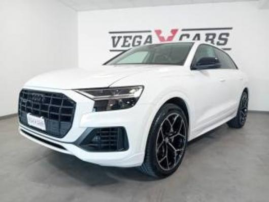 usato AUDI Q8