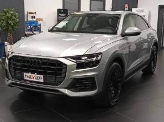usato AUDI Q8