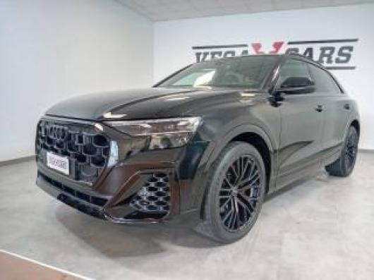 usato AUDI Q8